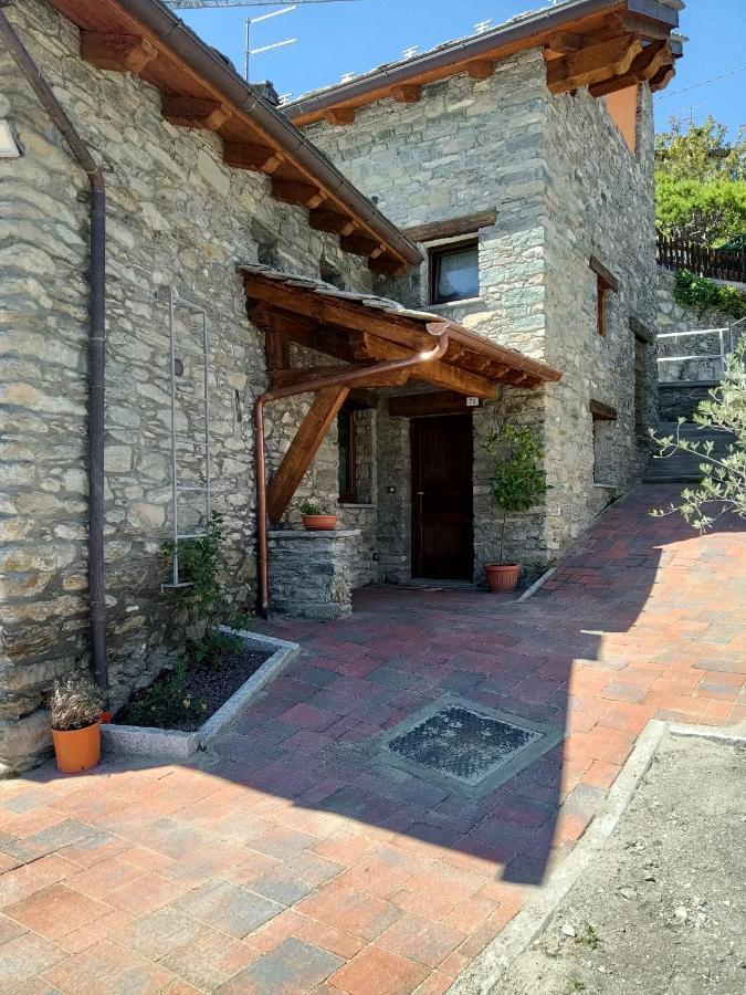 Le Temps Retrouve - Casa Tipica Con Giardino Villeneuve Exterior foto